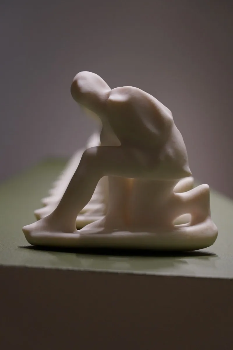 Érosion Numérique – Kneeling Persian, image 3