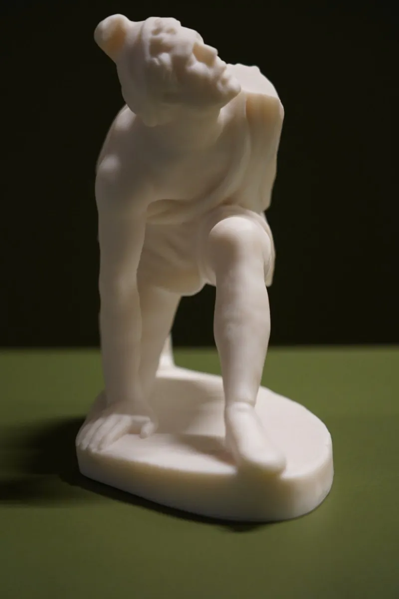 Érosion Numérique – Kneeling Persian, image 10